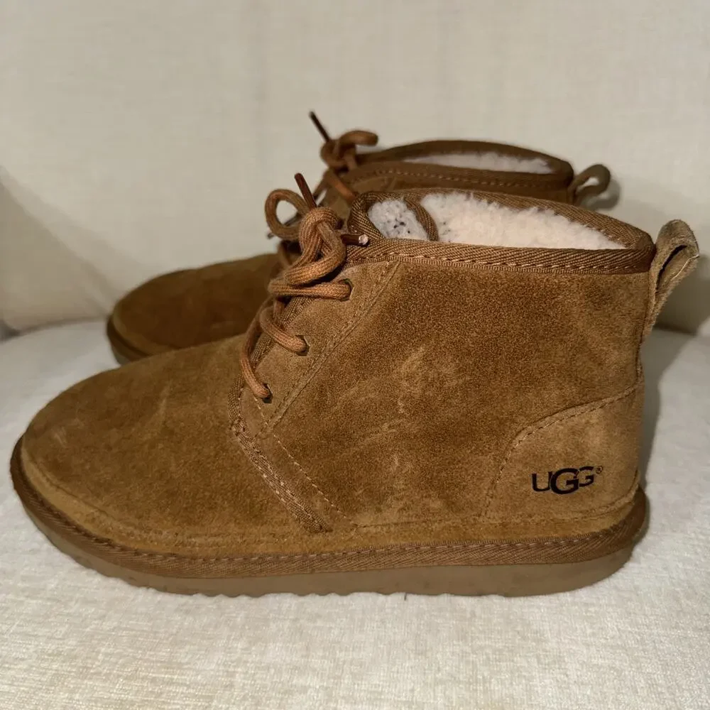 UGG Kids Neumel Ii Boots | Chestnut | 1017320K-CHE | Authentic Sz 5 EUC